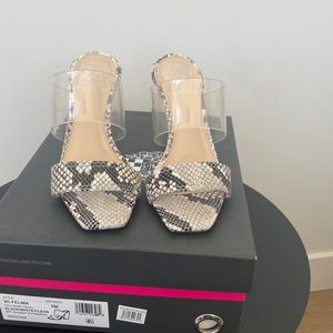 Vince Camuto Velima Black and White Python Sandals Size 7